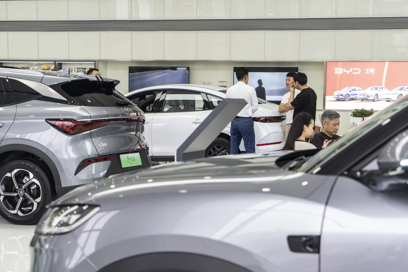 Denza N9 PHEV 2026 — экстерьер, вид сбоку, рынок internal_mvp