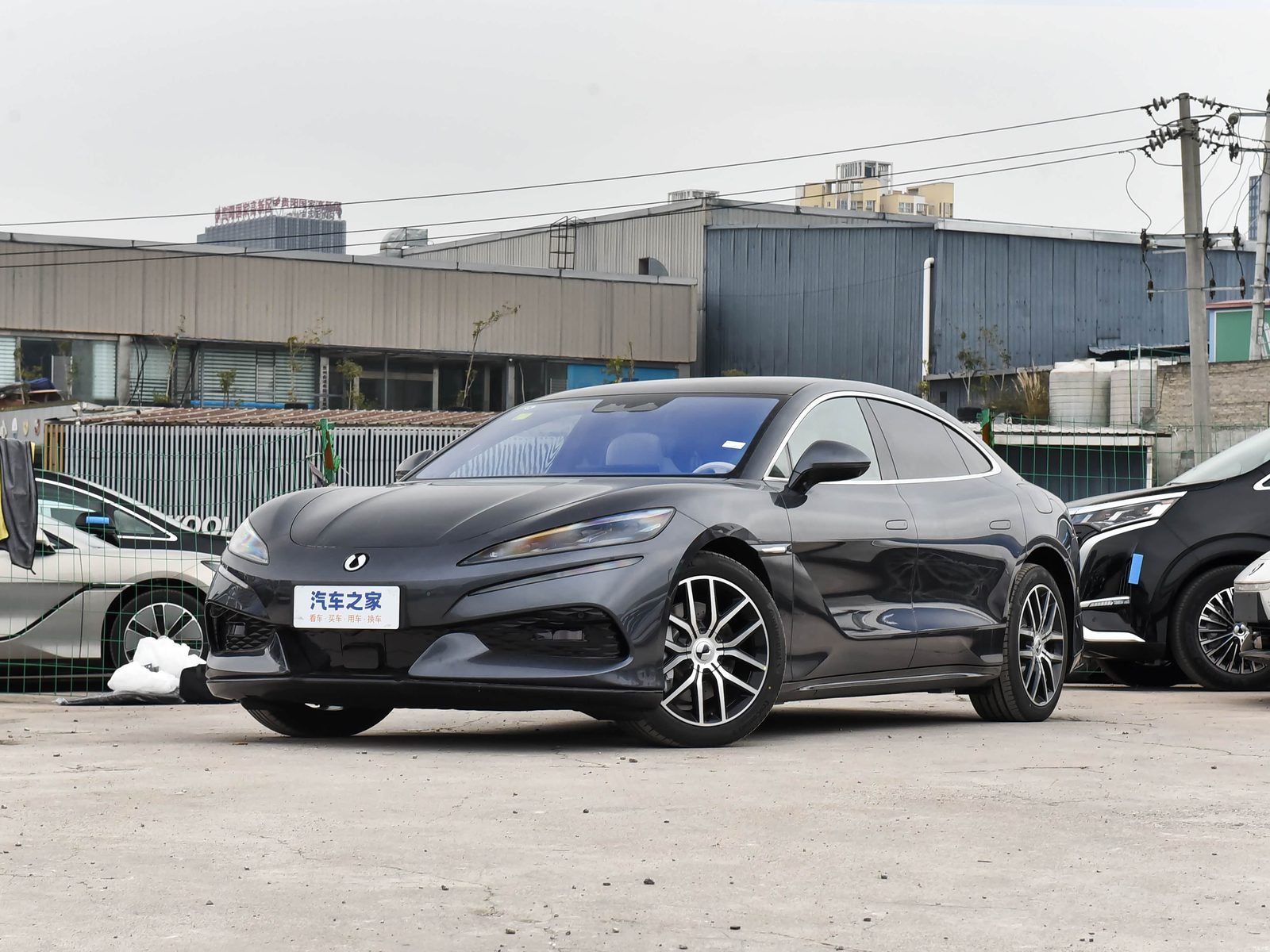 Denza Z9 EV 2024 - exterior, front 3q alt, China market