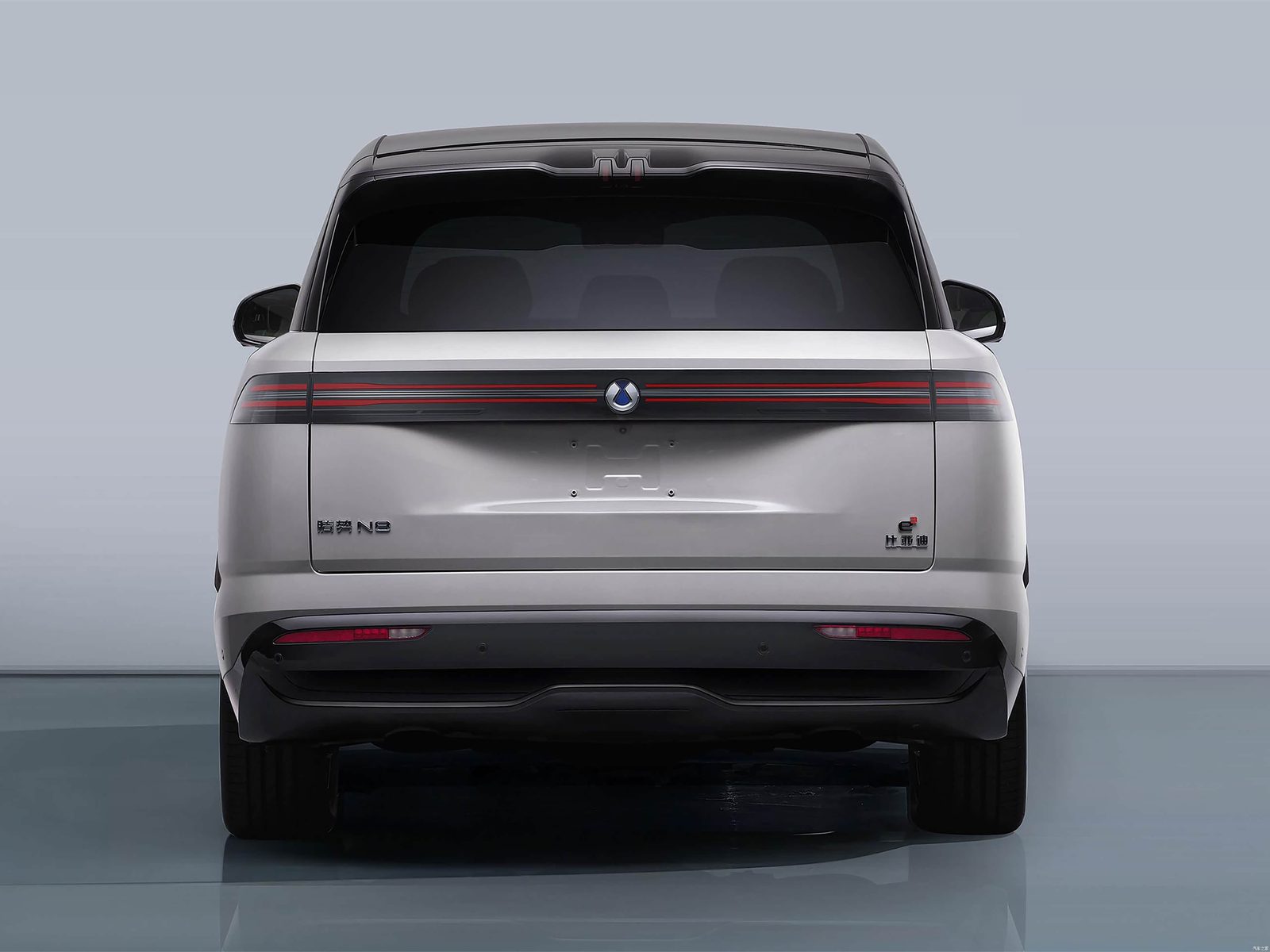 Denza N8 EV - exterior, rear studio, china_reference market