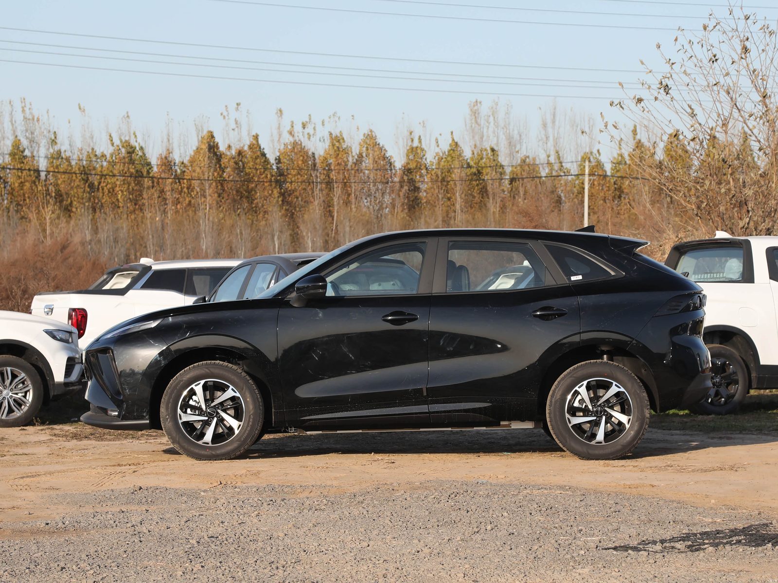 Dongfeng Forthing Friday EREV 2025 - exterior, side view, China market
