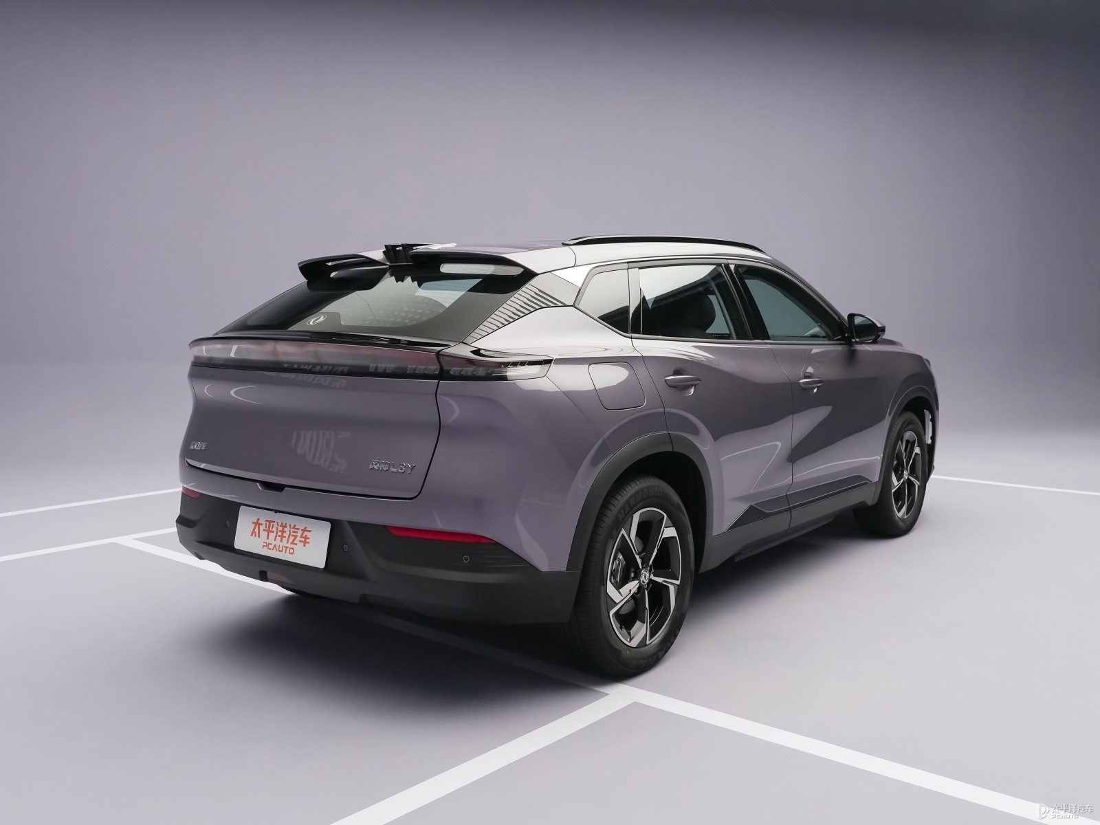 Dongfeng Fengshen L8Y EV - exterior, rear three-quarter view, China market