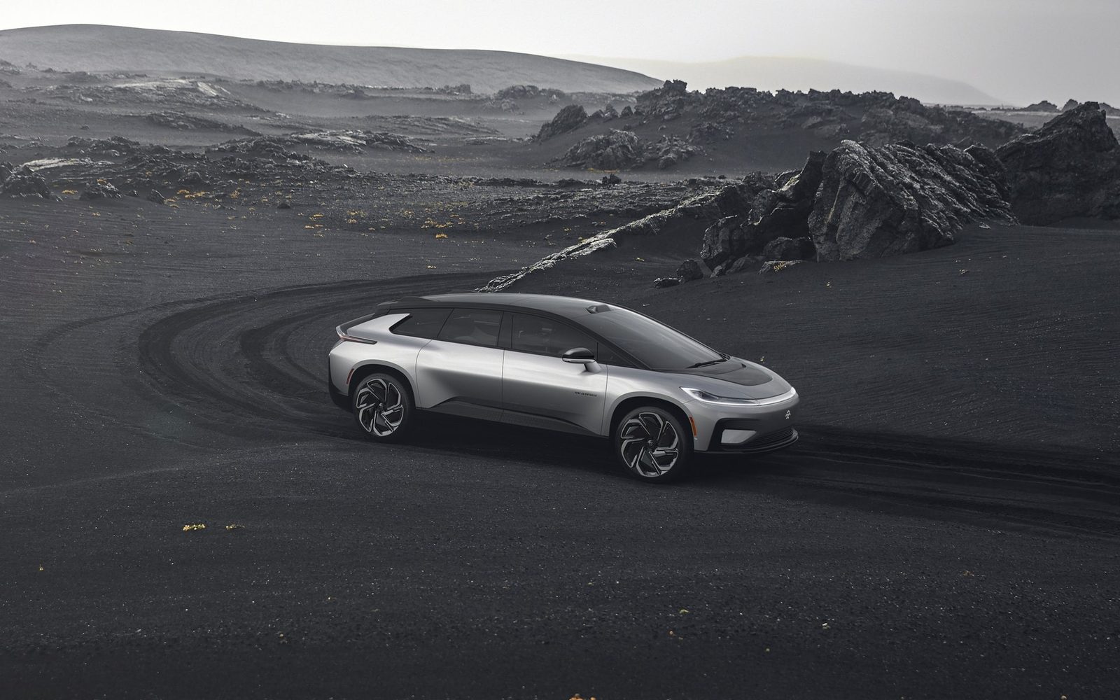 Faraday Future FF 91 2.0 2023 - main model photo, exterior, front three quarter road, US/global reference market
