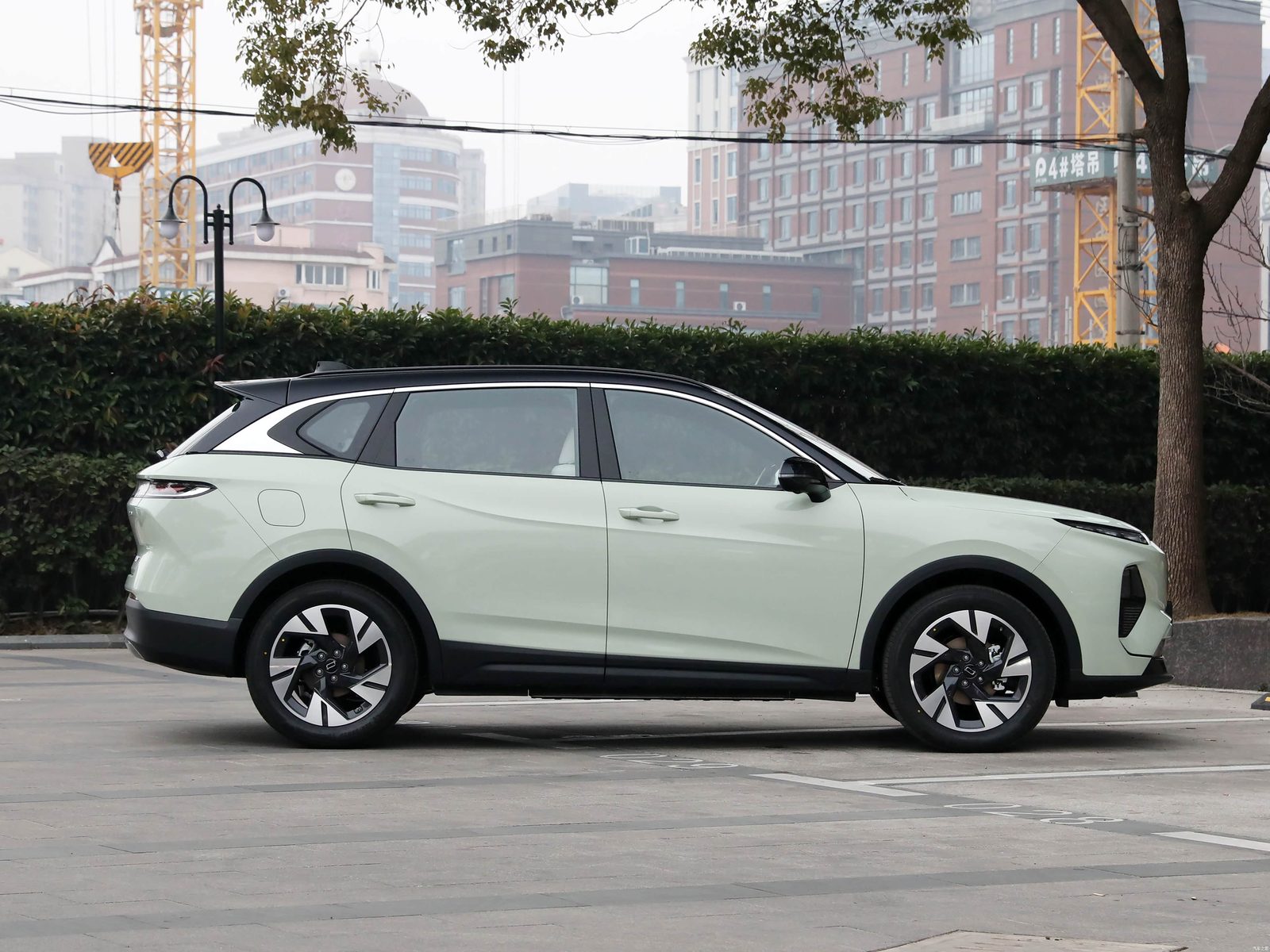 FAW Bestune Yueyi 07 PHEV 2025 - exterior, side profile, China market
