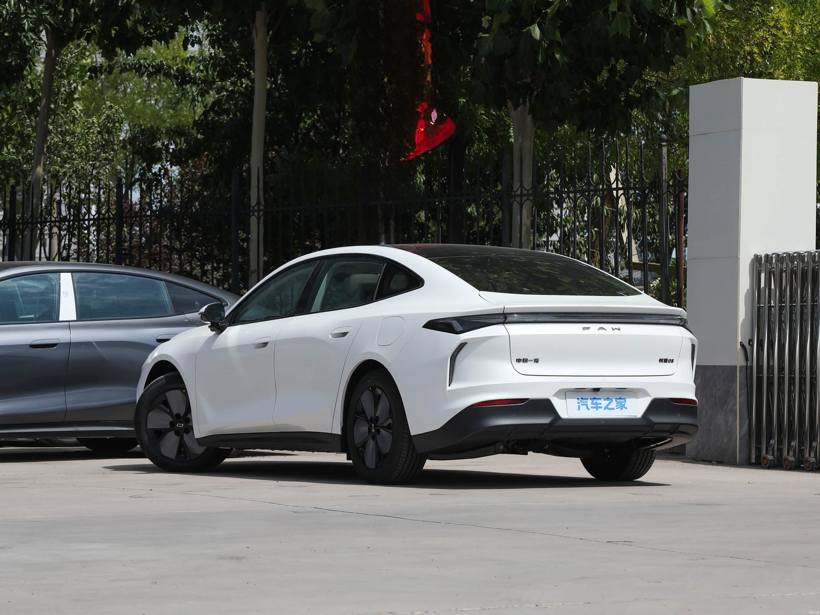 FAW Bestune Yueyi 08 EREV 2026 - exterior, rear three-quarter view, China market