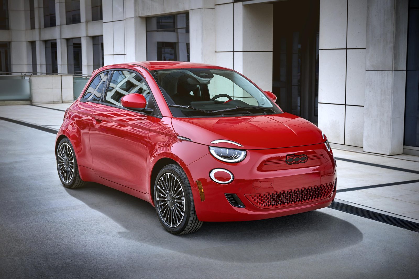 Fiat 500e 2024 - exterior, front 3q right, US market