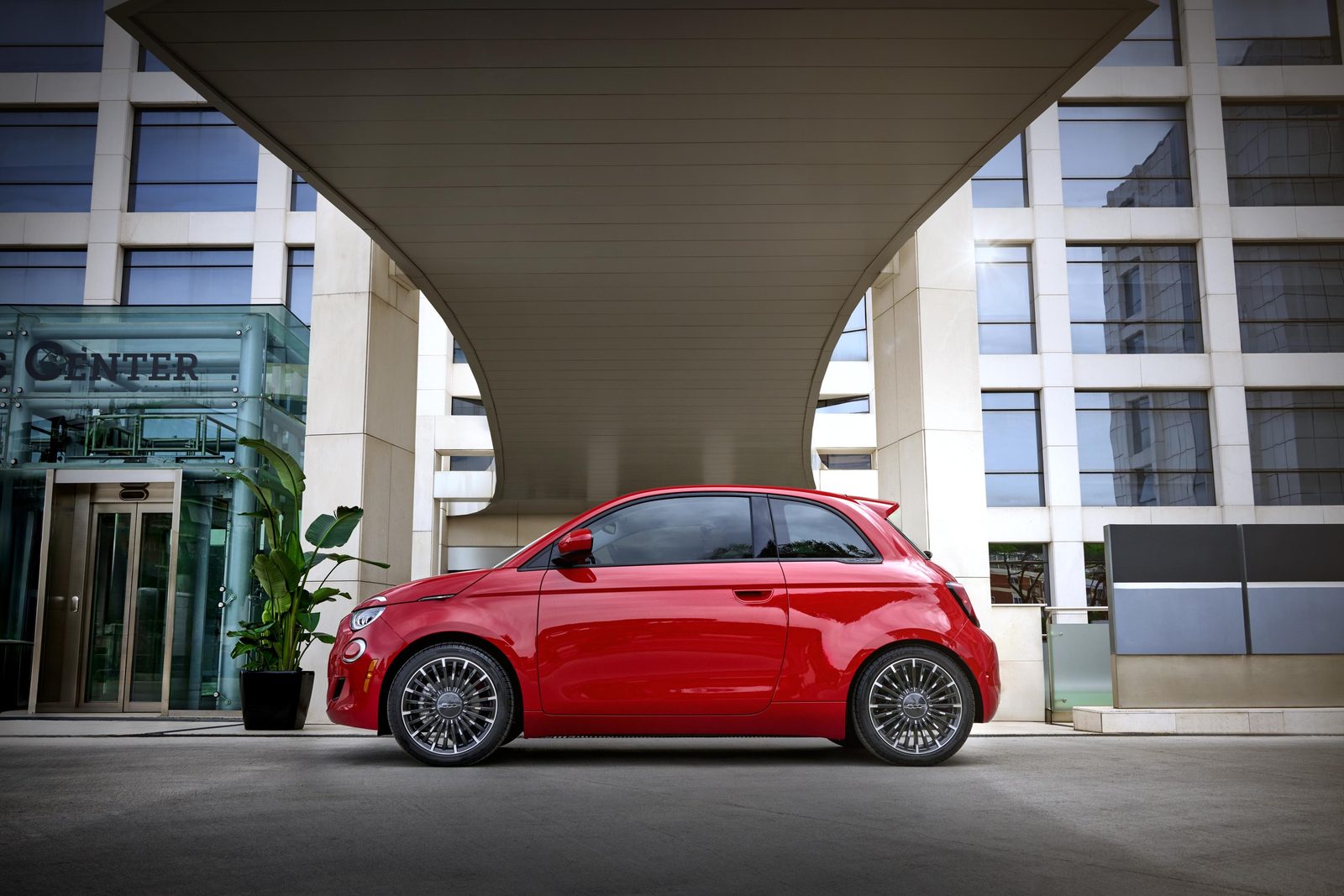 Fiat 500e 2024 - exterior, side view, US market