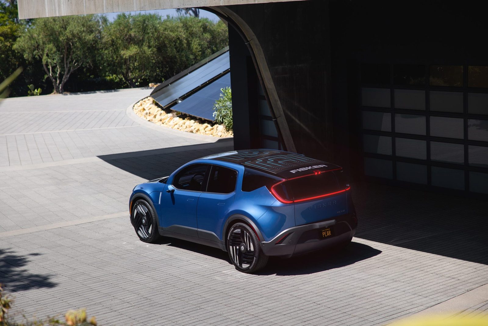 Fisker PEAR 2025 - exterior, rear three-quarter view, US/global cancelled pre-production reference market