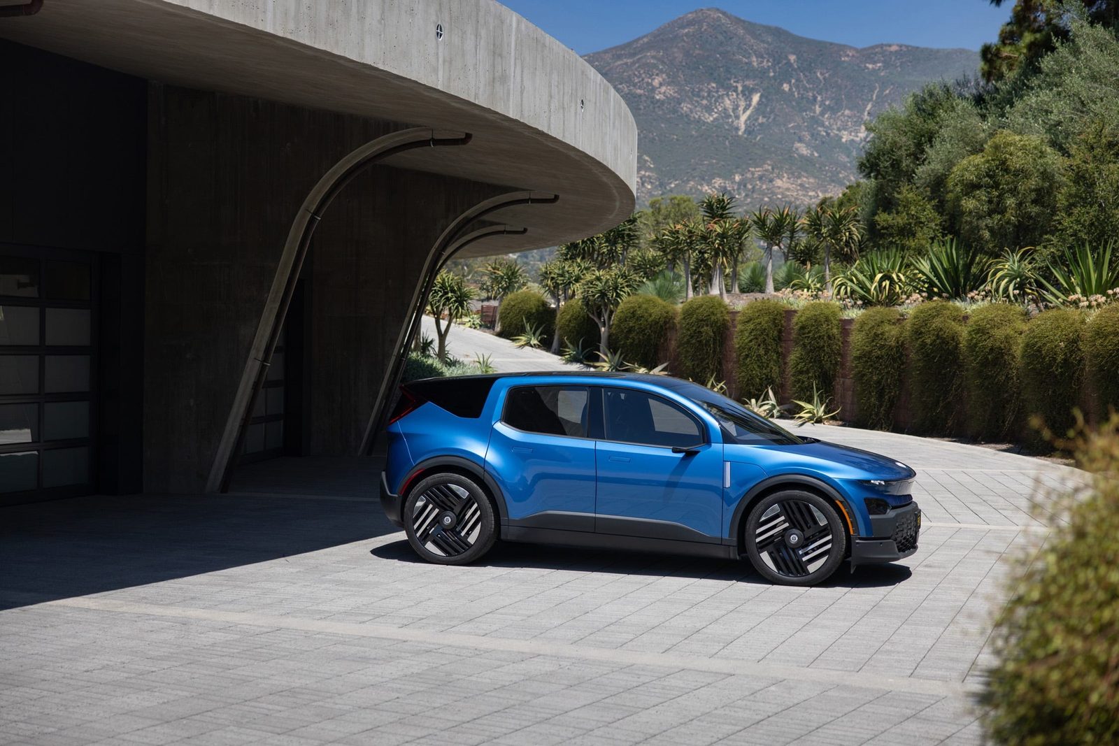 Fisker PEAR 2025 - exterior, side profile static, US/global cancelled pre-production reference market