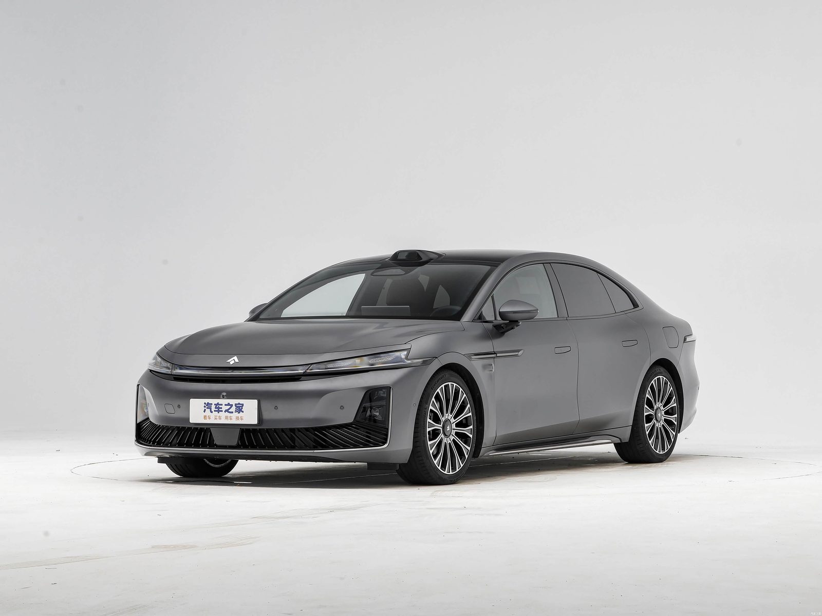 GAC Aion Hyptec A800 - model photo