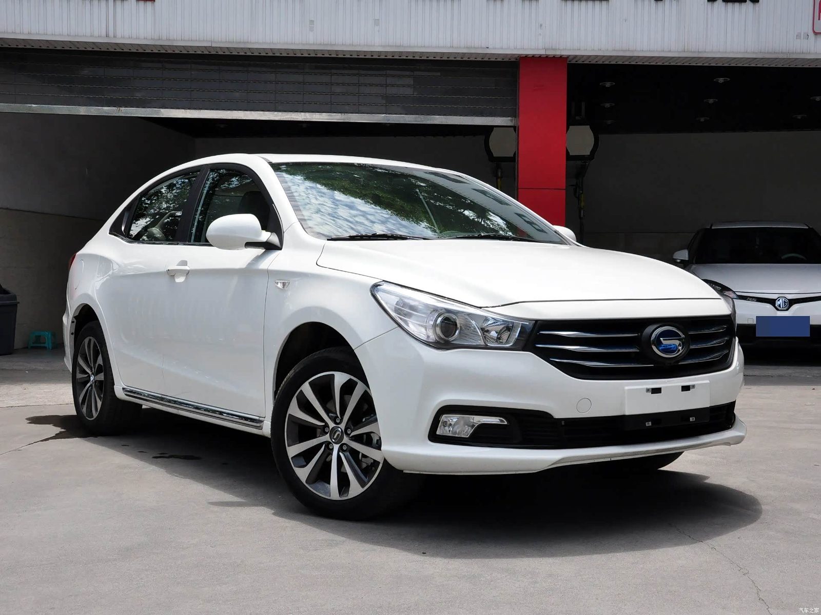 GAC Trumpchi GA3S PHEV 2017 - exterior, side view, China archive exact-specification reference market