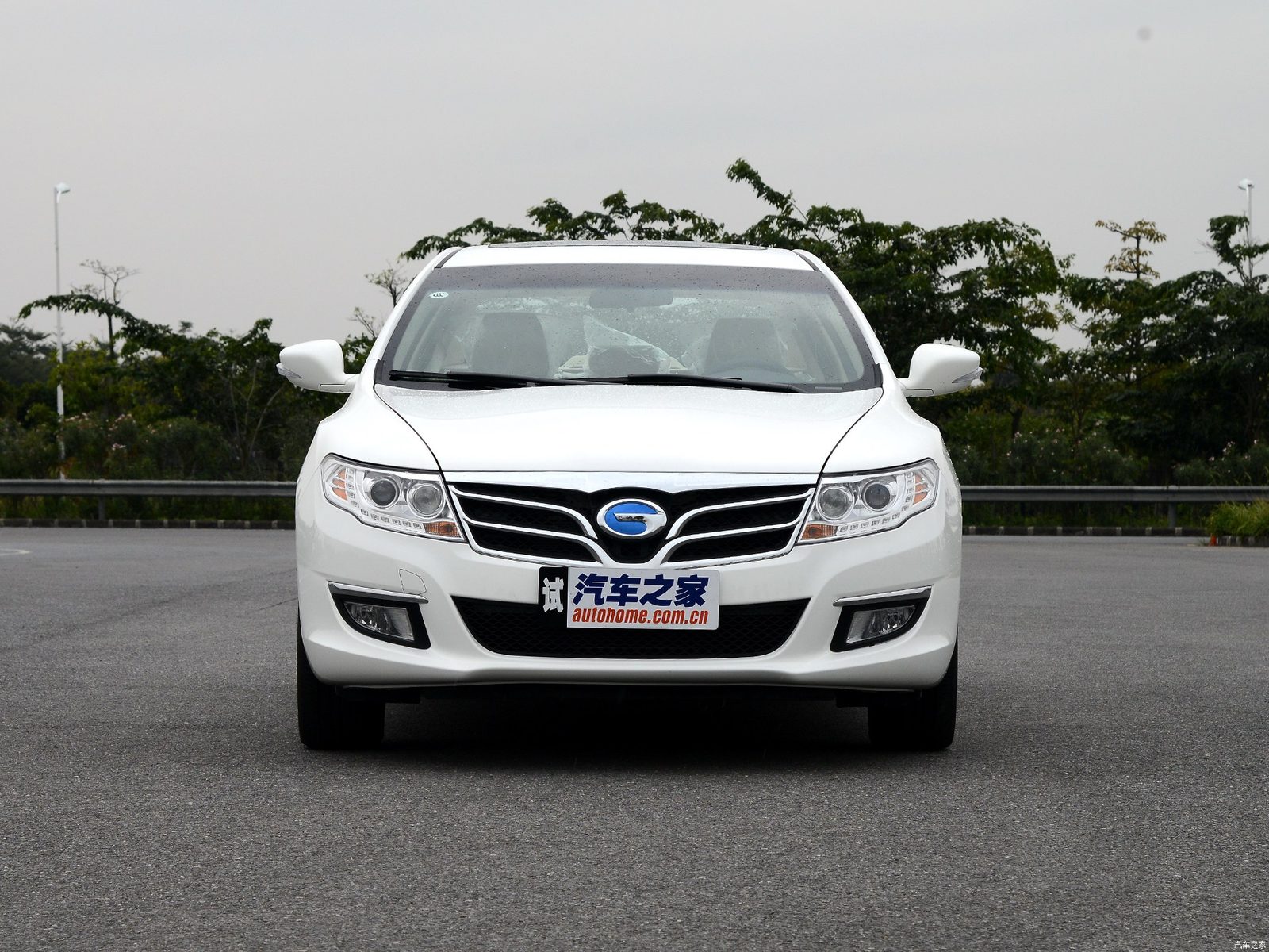 GAC Trumpchi GA5 EREV 2015 - exterior, front view, China archive exact-specification reference market