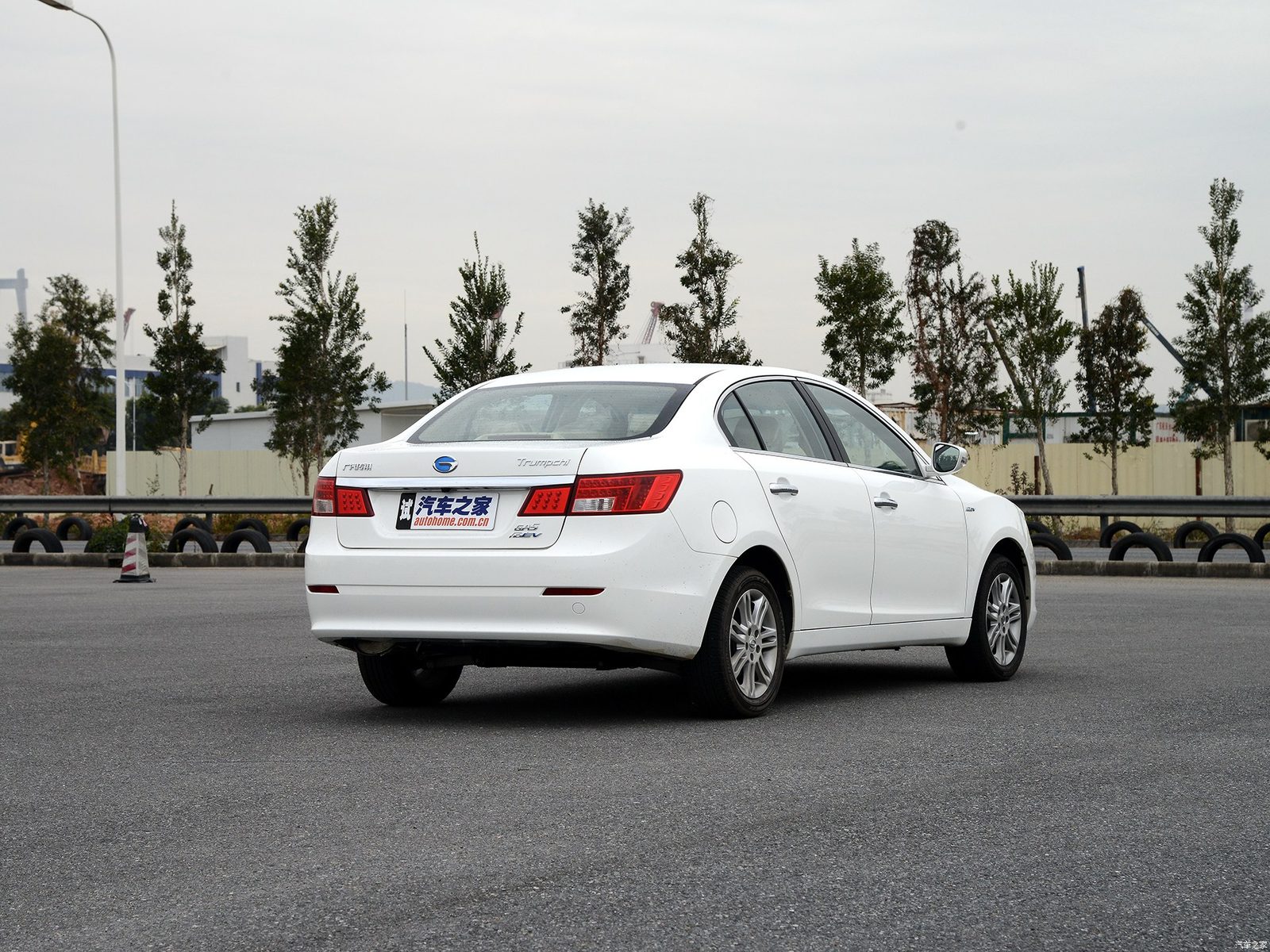 GAC Trumpchi GA5 EREV 2015 - exterior, rear 3q opposite, China archive exact-specification reference market