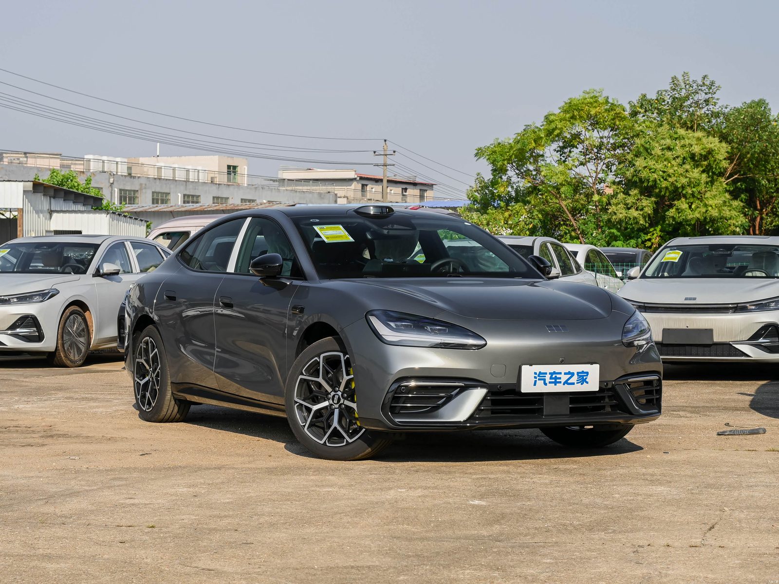 Geely Galaxy TT EV 2026 - exterior, front three quarter opposite, China market