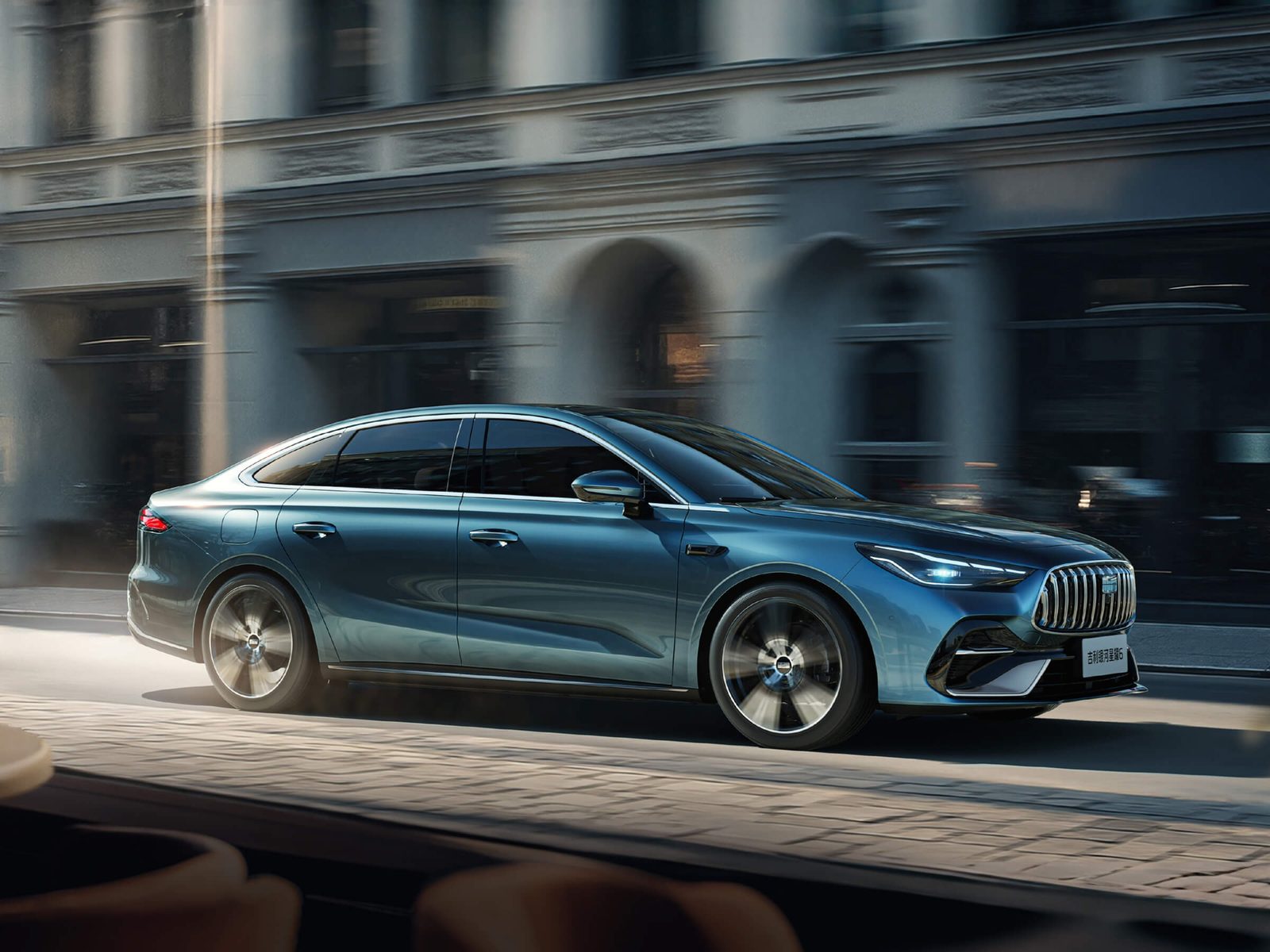 Geely Galaxy Starshine 6 PHEV 2026 — экстерьер, side driving, рынок China / official brand media