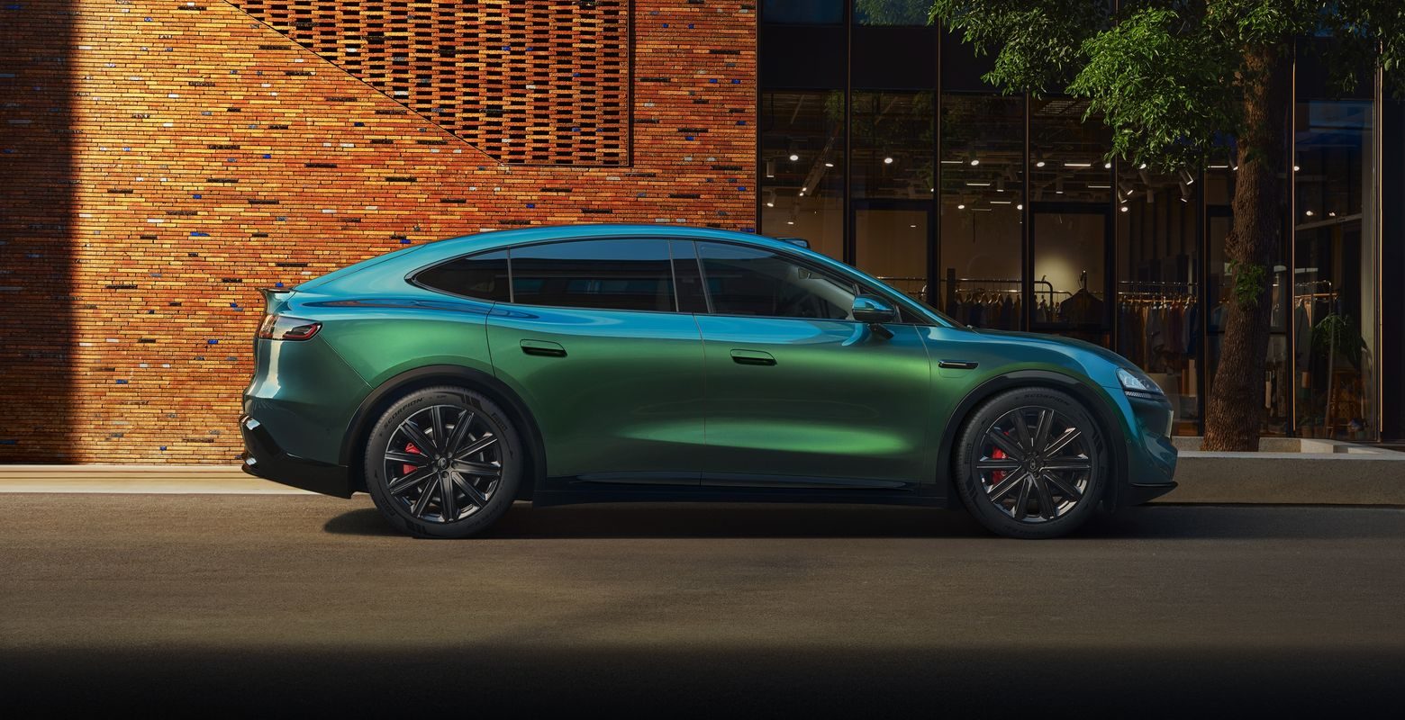 HIMA Luxeed R7 EV September 2026 refresh - exterior, side view, China market