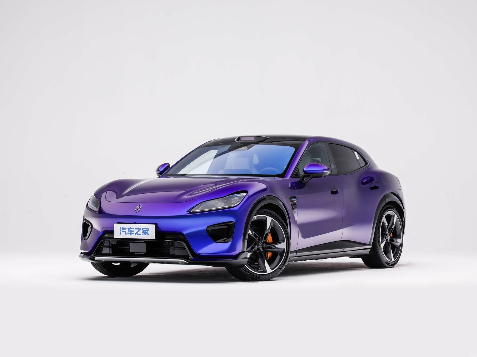 HIMA Luxeed RX 2026 - main model photo, exterior, front three-quarter view, China market