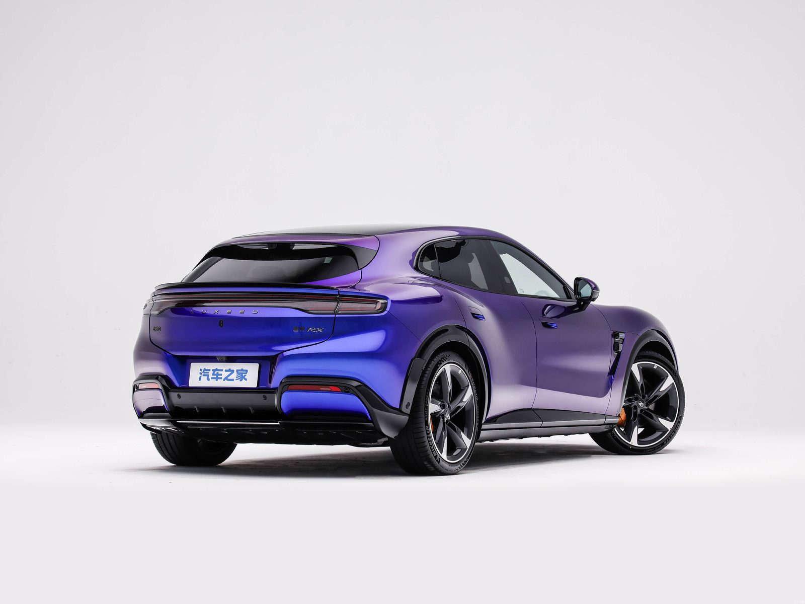 HIMA Luxeed RX 2026 - exterior, rear three quarter opposite, China market