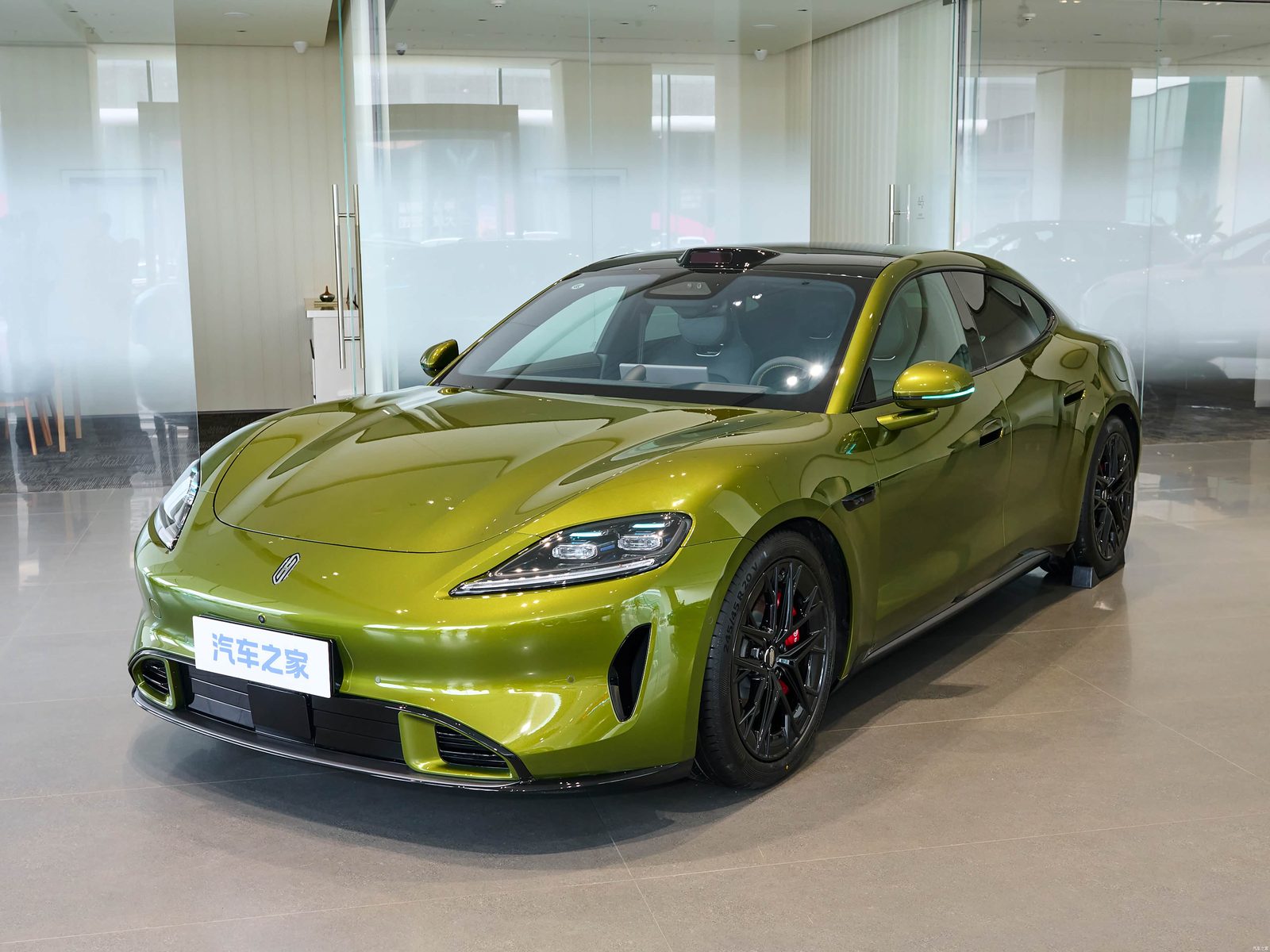 HIMA Shangjie Z7 EV - model photo