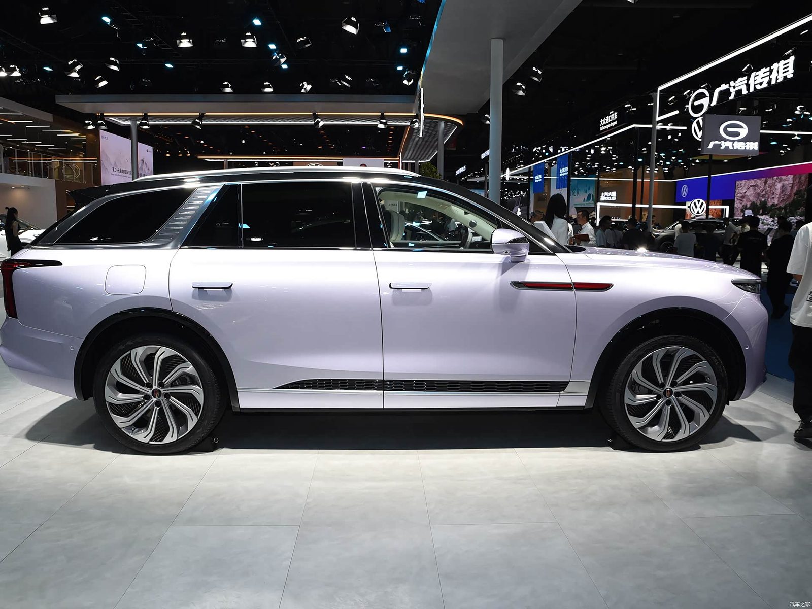 Hongqi E-HS9 2020 - exterior, side alt, China market