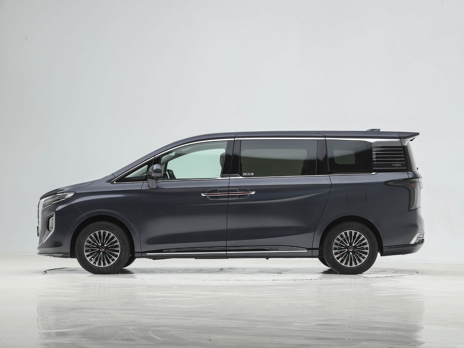 Hongqi HQ9 PHEV 2026 - exterior, side view, China market