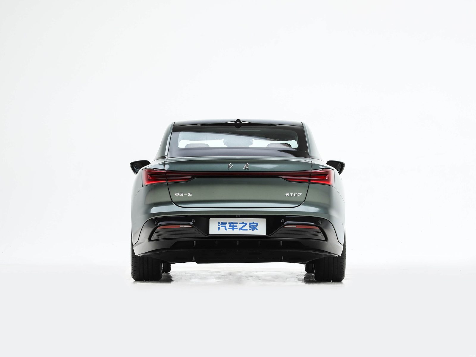 Hongqi Tiangong 07 - exterior, rear view, China market