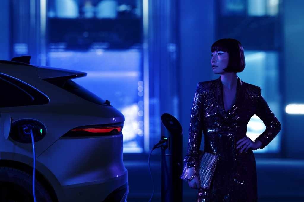 Jaguar F-Pace PHEV 2024 - exterior, phev lifestyle detail, Global / EV Query only market