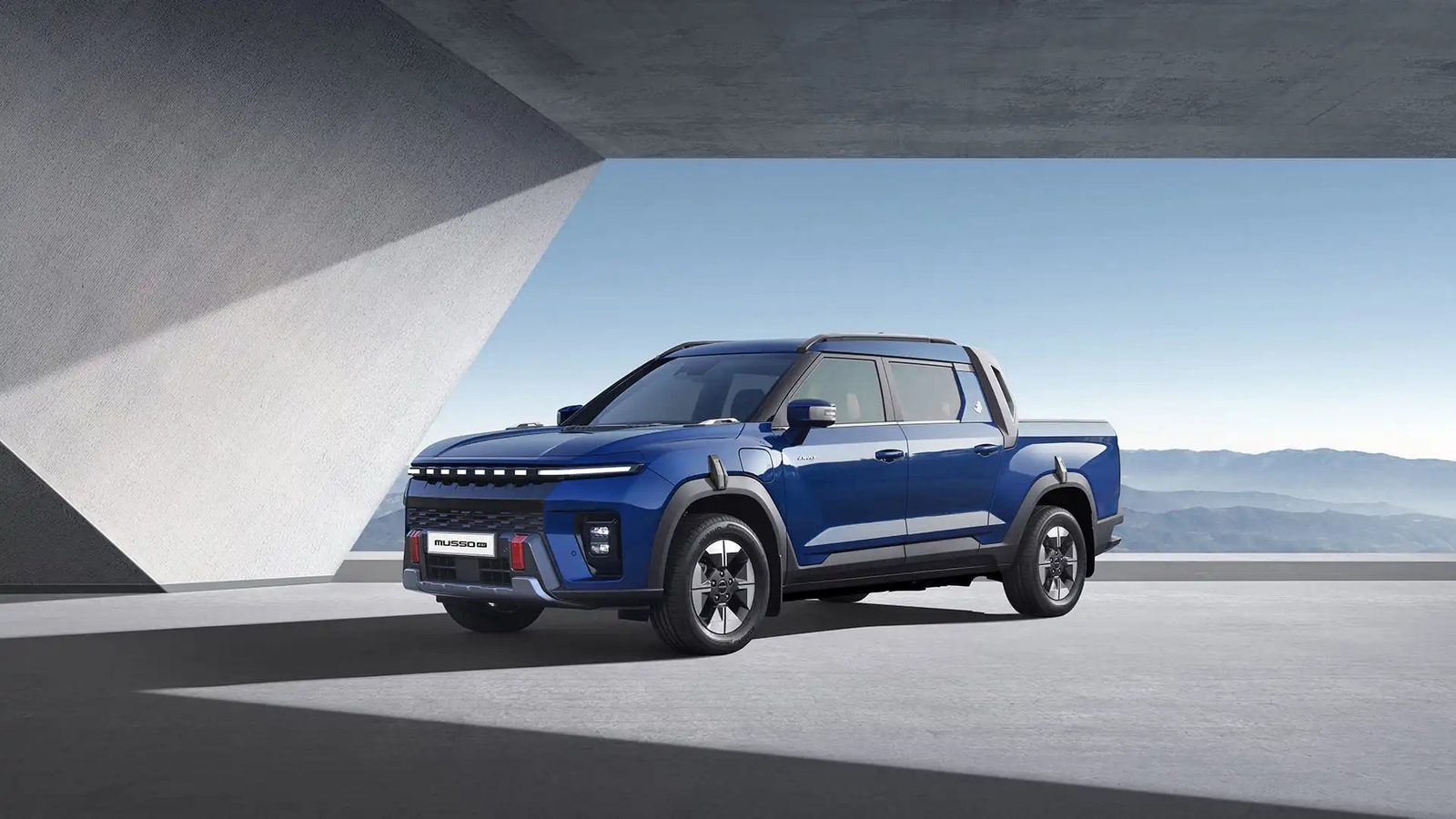 KGM Musso EV 2025 - main model photo, exterior, front three-quarter view, eu_reference market
