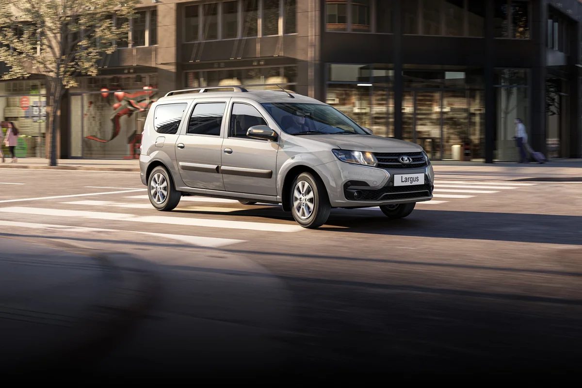 LADA e-Largus Passenger 2024 — экстерьер, front 3q platform reference, рынок internal_mvp