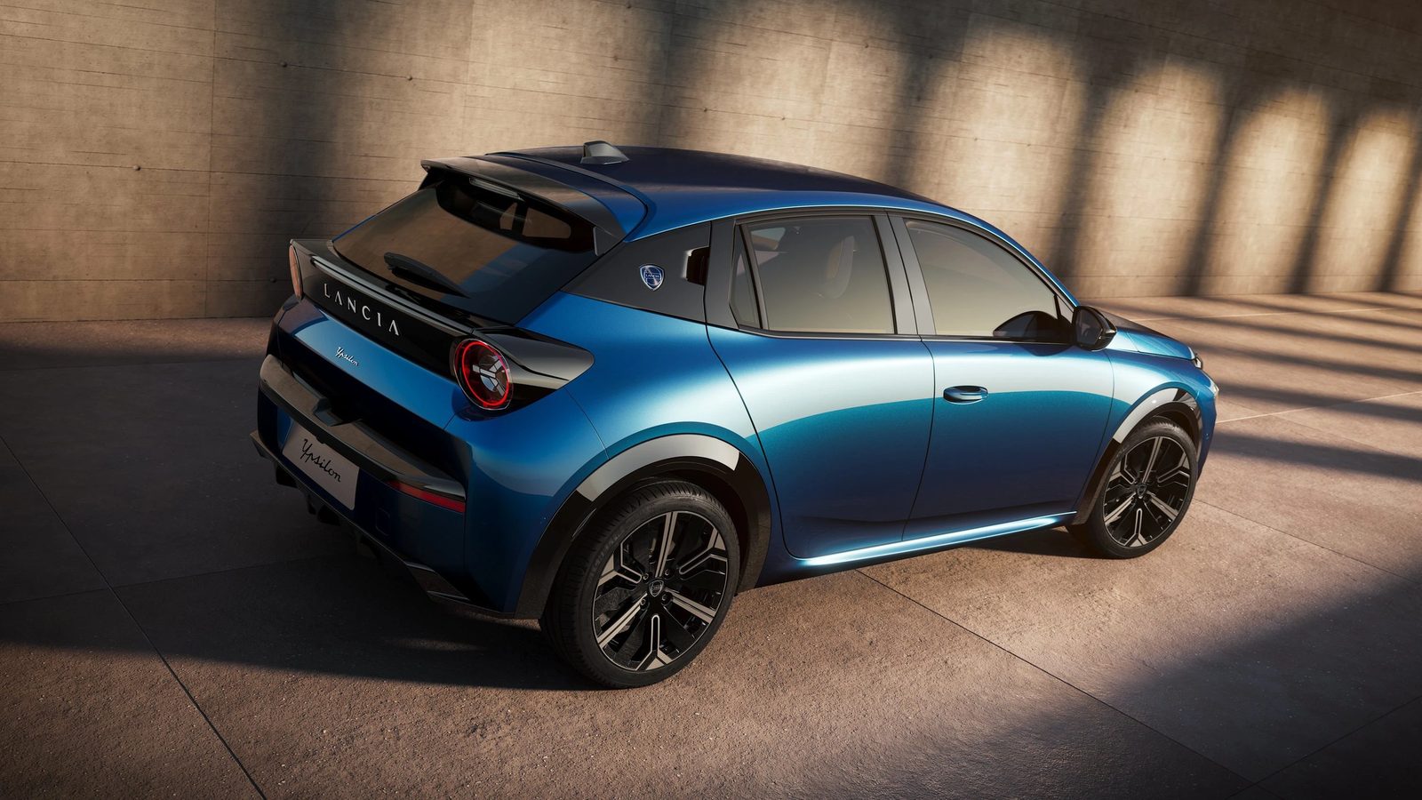 Lancia Ypsilon Electric 2025 - exterior, rear 3q high, Europe / EV Query only market