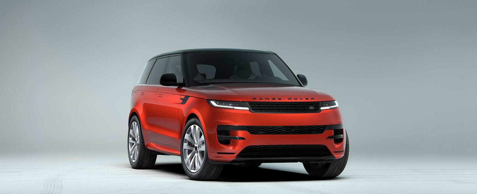 Land Rover Range Rover Sport PHEV Global 2022 - exterior, front three quarter studio, Global/UK reference market