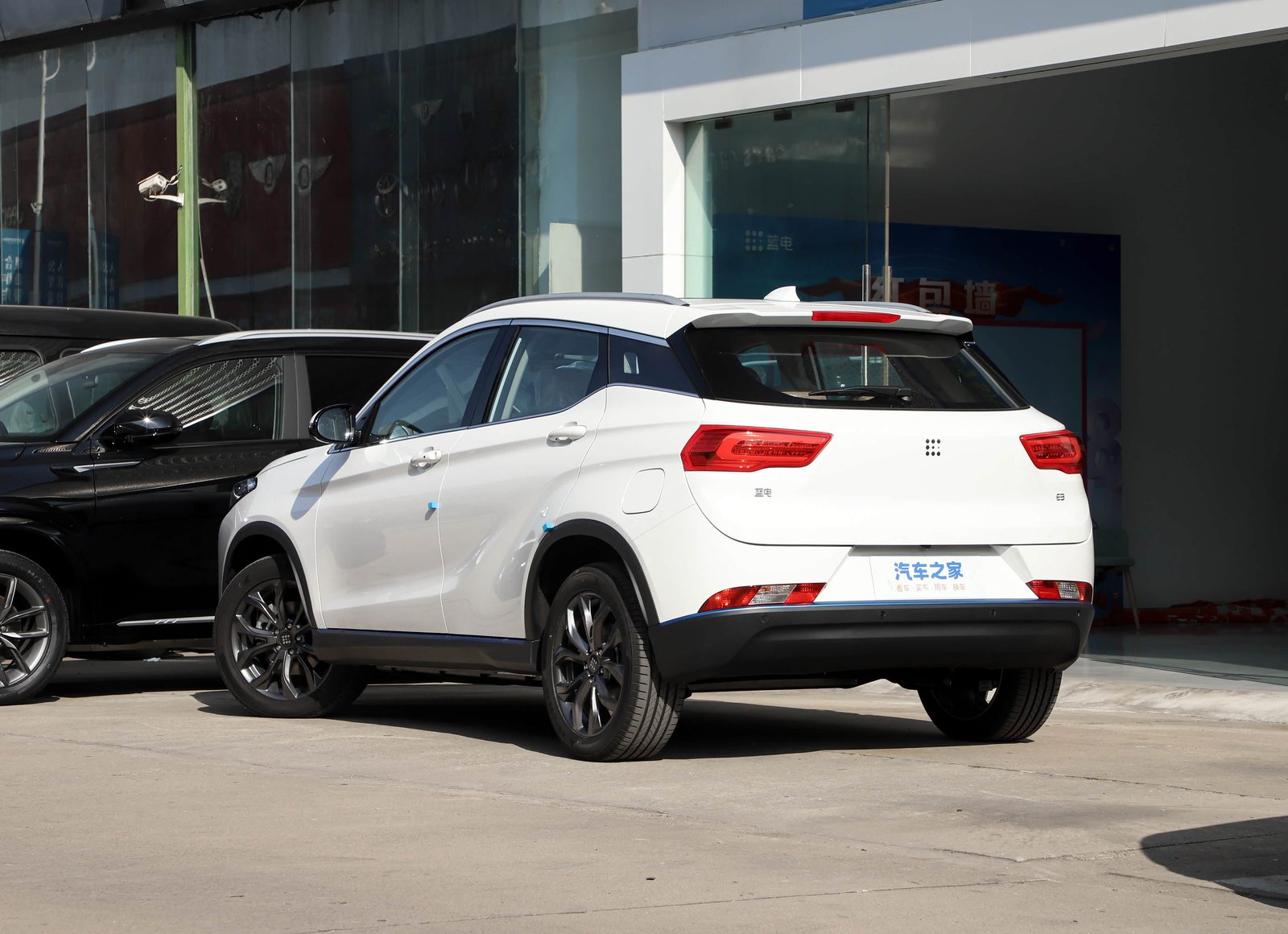 Landian E3 EV 2023 - exterior, rear 3q live, China market