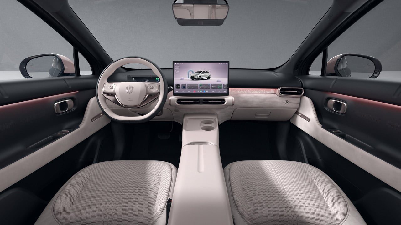 Leapmotor A05s EV - interior, cockpit wide