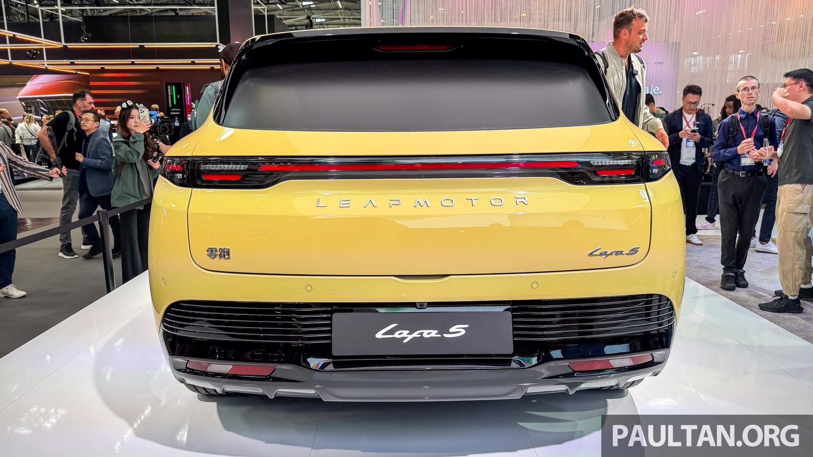 Leapmotor B05 / Lafa 5 EV 2025 — экстерьер, вид сзади 3/4, рынок internal_mvp