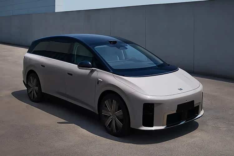 Li Auto i9 EV - exterior, front three quarter filing, China prelaunch reference market