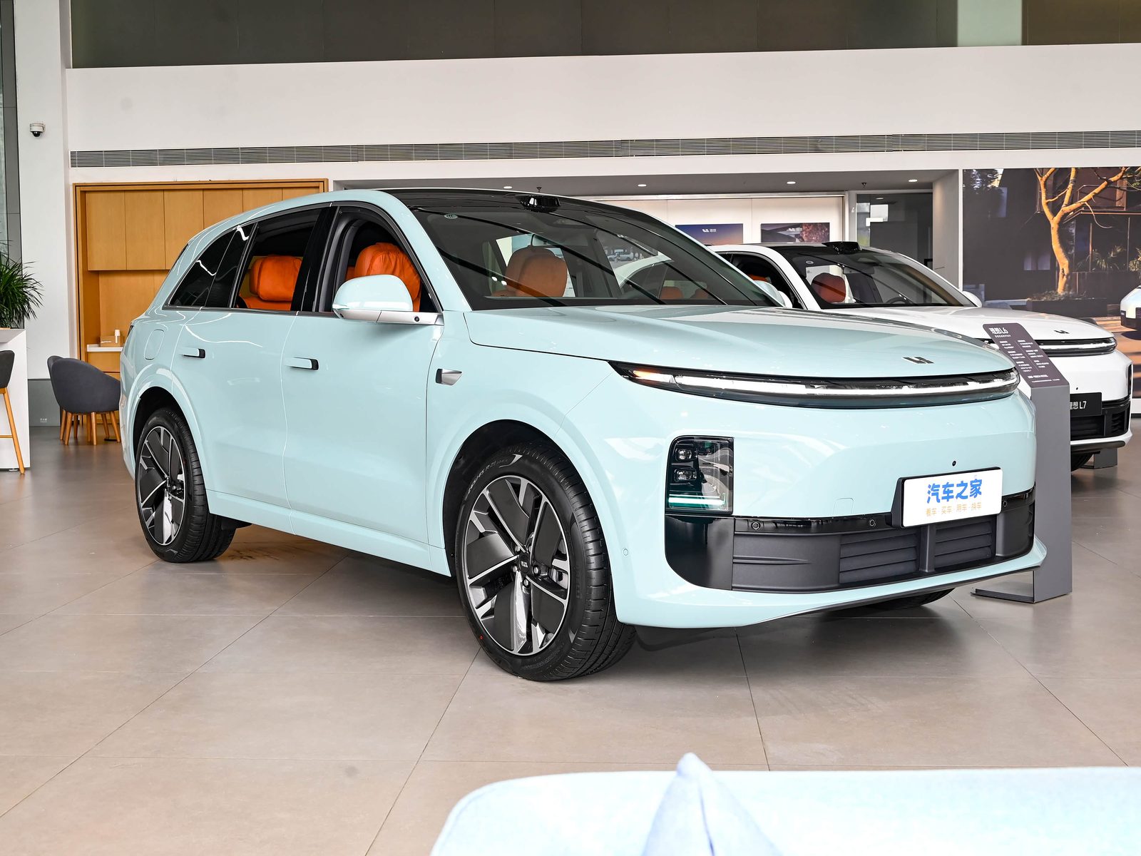 Li Auto L6 Smart Refresh 2025 - exterior, gallery, China exact-trim generation reference market