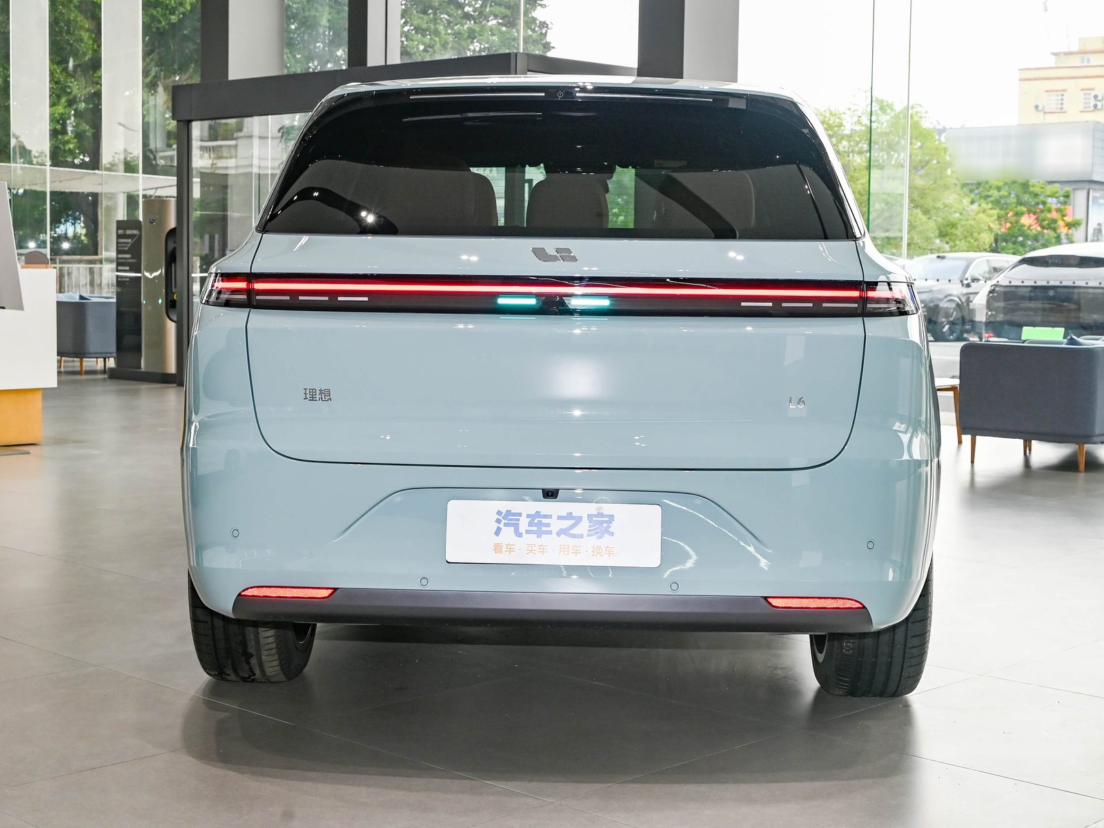 Li Auto L6 Smart Refresh 2025 - exterior, gallery, China exact-trim generation reference market