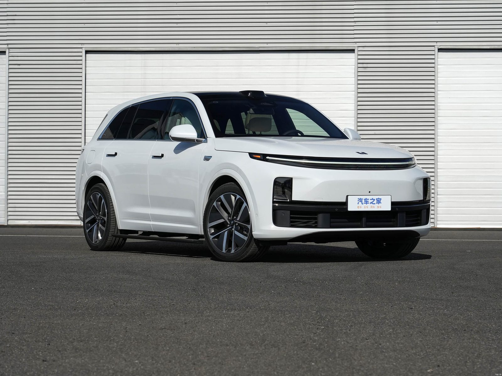 Li Auto L7 First Generation 2023 - exterior, gallery, China exact-trim generation reference market