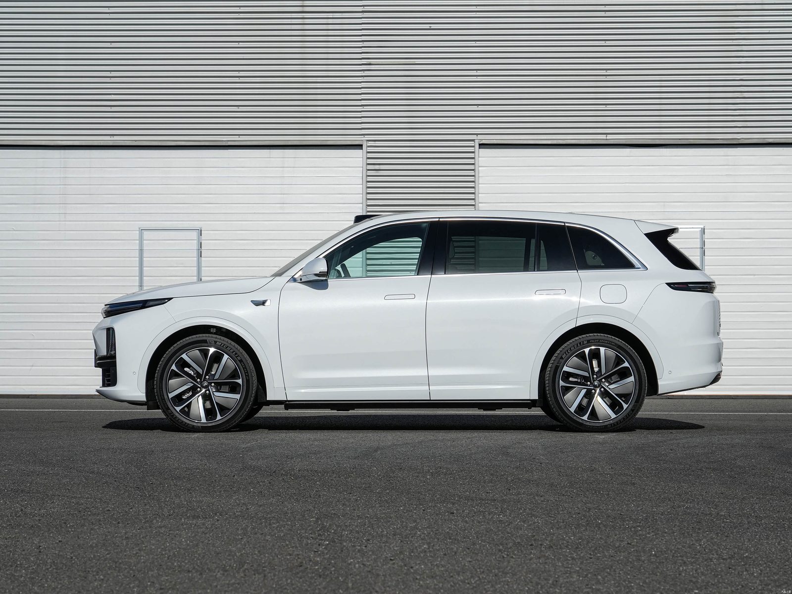 Li Auto L7 First Generation 2023 - exterior, gallery, China exact-trim generation reference market