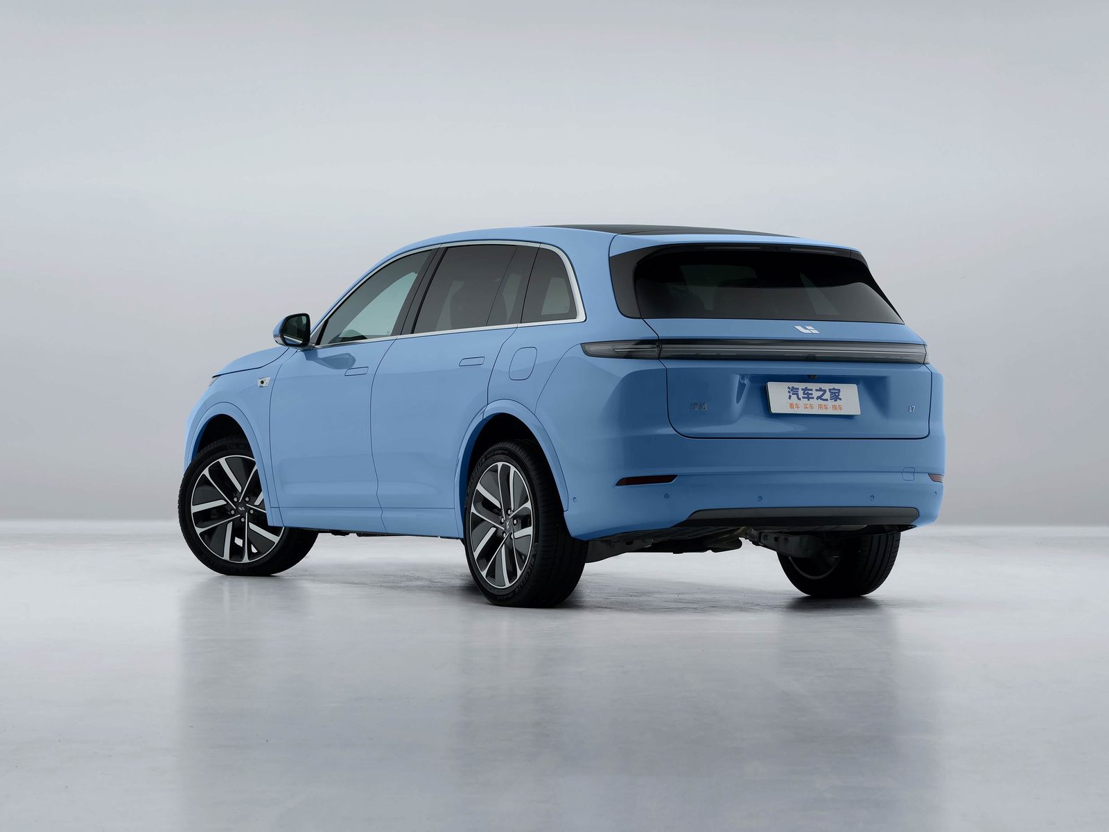 Li Auto L7 Model Year 2024 - exterior, gallery, China exact-trim generation reference market