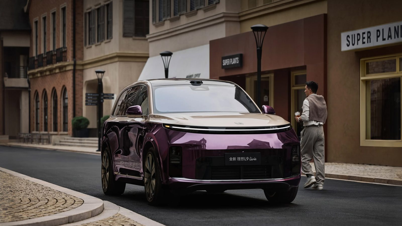 Li Auto L9 Livis 2026 - exterior, front 3q city, china market