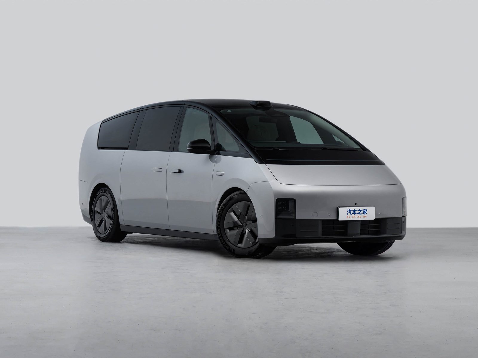 Li Auto Mega First Generation 2024 - exterior, gallery, China exact-trim generation reference market