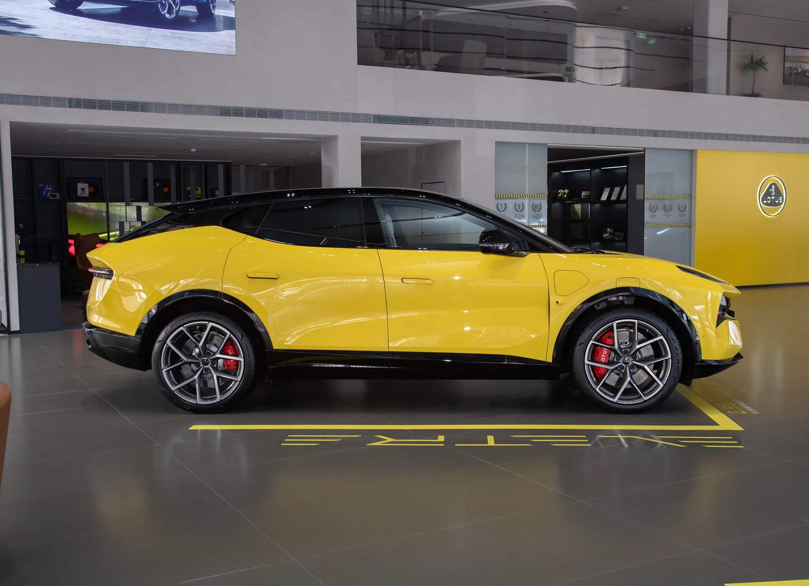 Lotus Eletre 2025 - exterior, side opposite, China market