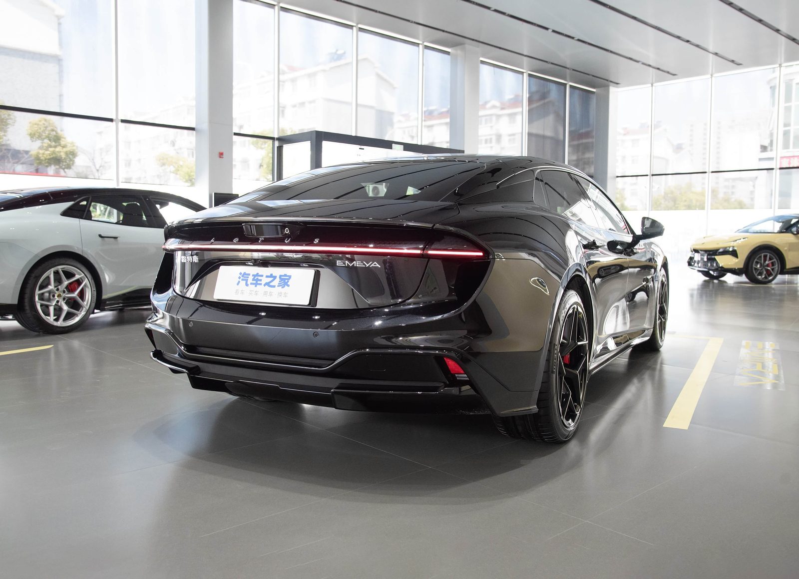 Lotus Emeya 2025 - exterior, rear three-quarter view, China market