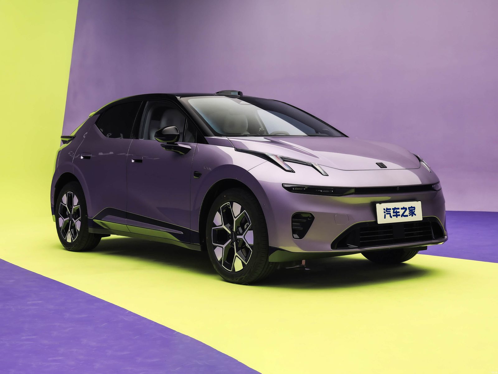 Lynk & Co 20 EV 2026 - exterior, front 3q alt, china_reference market