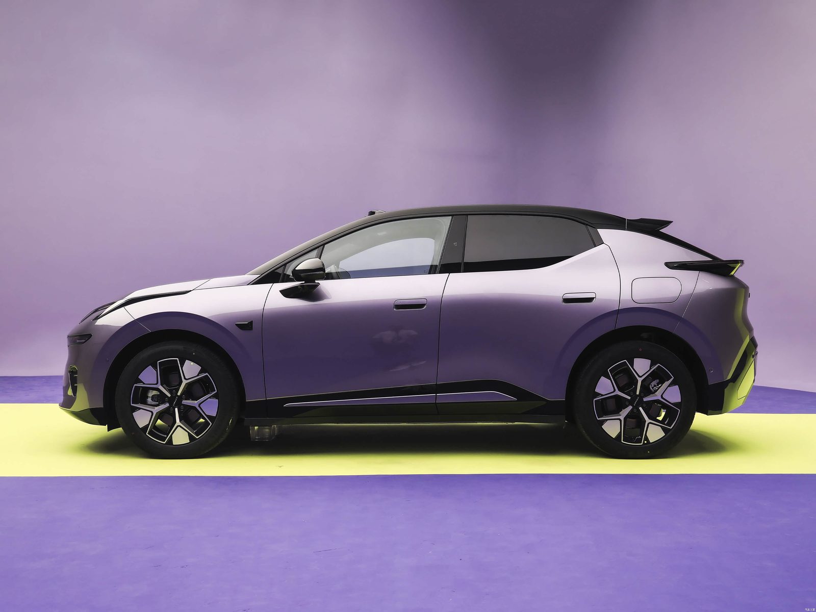 Lynk & Co 20 EV 2026 - exterior, side view, china_reference market