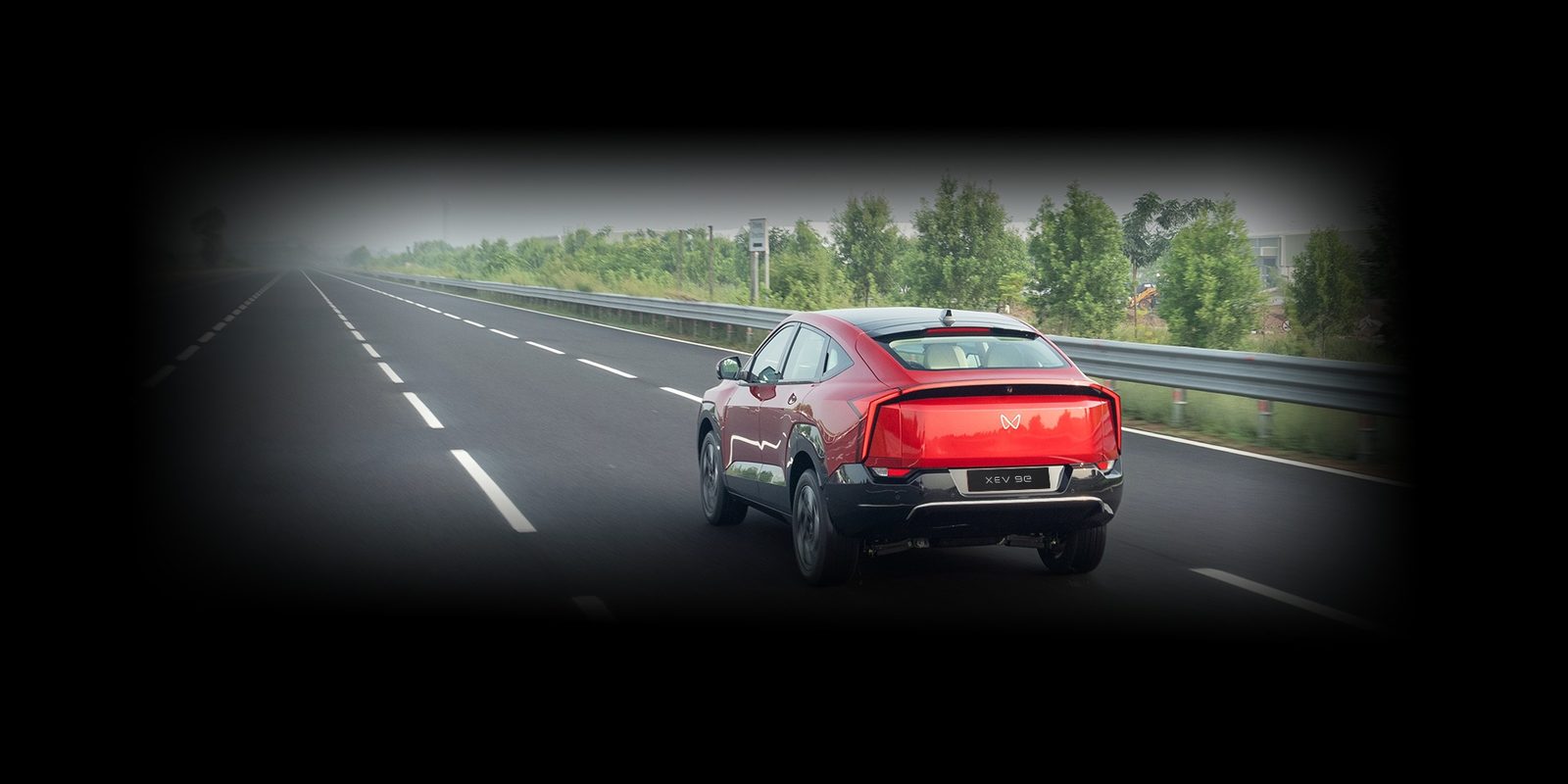 Mahindra XEV 9e 2025 - exterior, rear road, india_reference market
