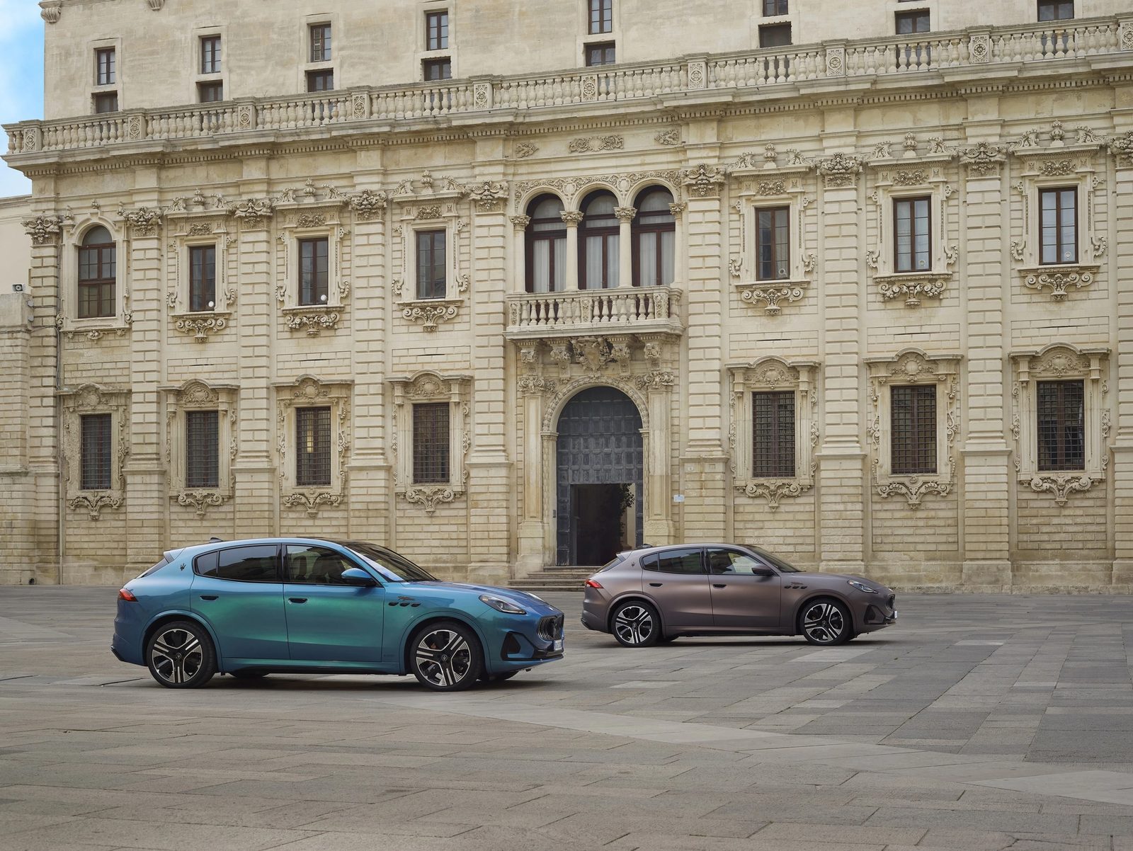 Maserati Grecale Folgore 2024 - exterior, side context, Global / EV Query only market