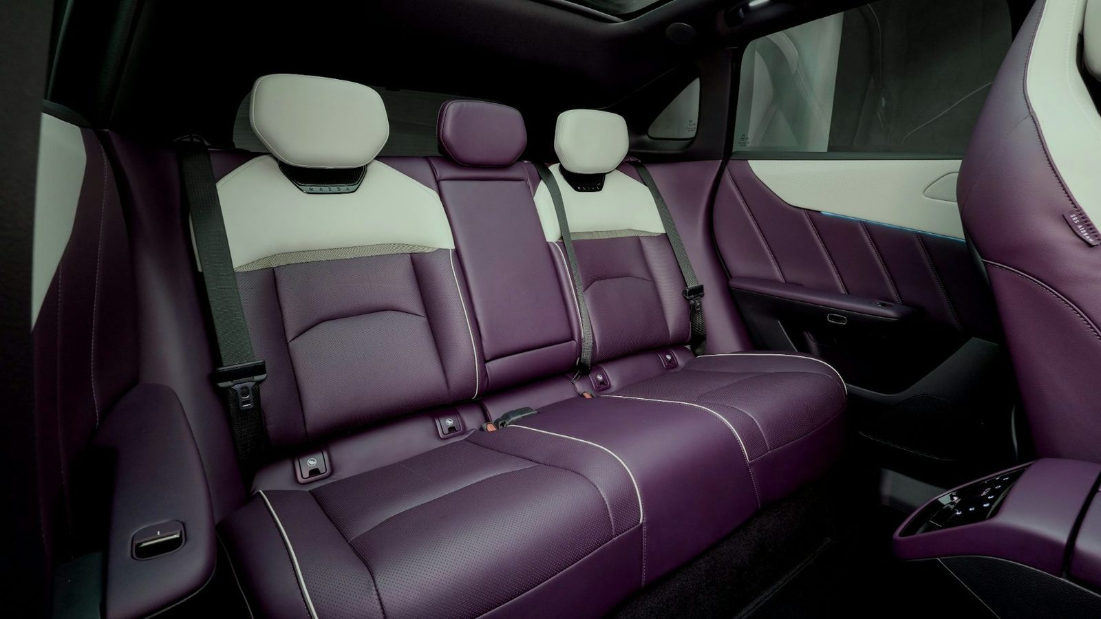 Mazda EZ-60 2027 China EV 2026 - interior, second row seats, CN / EZ-60 body-family reference market