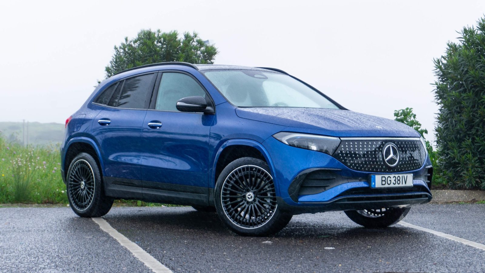 Mercedes-Benz EQA 2025 - exterior, front three-quarter view, Europe market