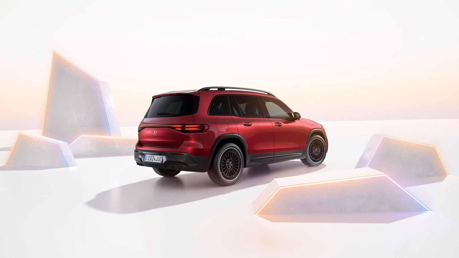Mercedes-Benz EQB 2024 - exterior, rear three-quarter view, US market
